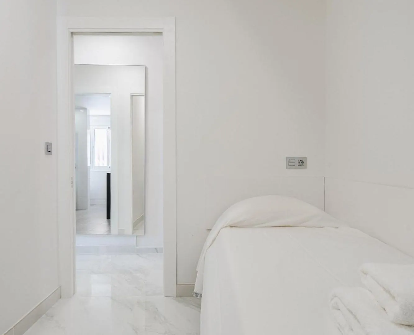 Private Luxurious Hillside Villa With Pool & Sea Views For 8 To 10 Ppl Fuengirola